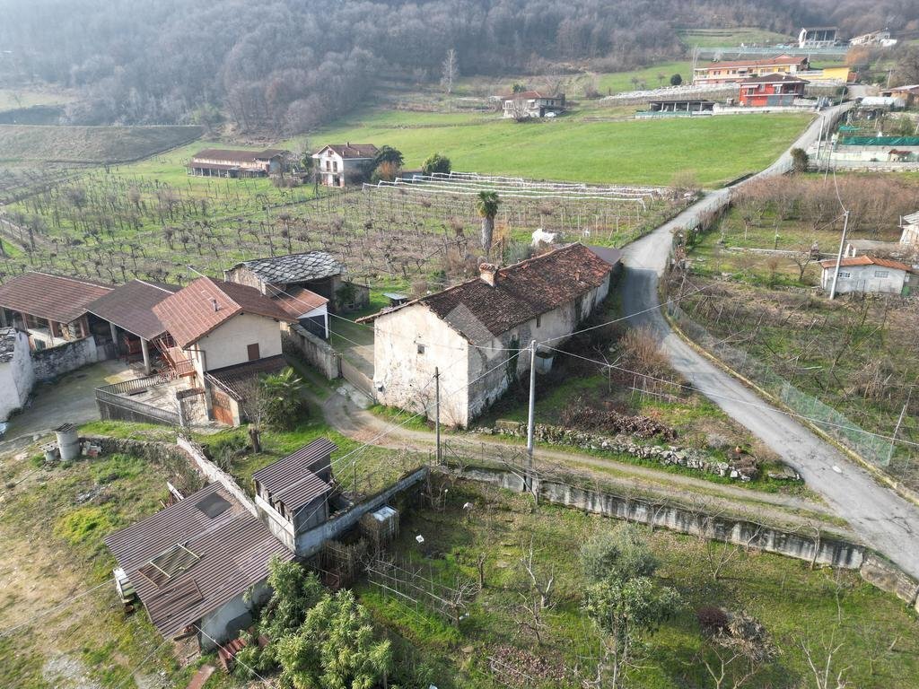 Casa indipendente Via Carrà, Envie - foto 3