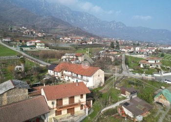 Casa indipendente Via Carrà, Envie - foto 2