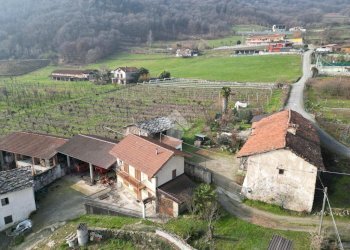 Casa indipendente Via Carrà, Envie - foto 4