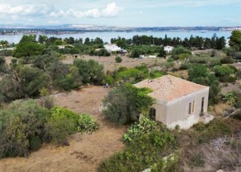 Villa hamlet Isola, Siracusa - photo 1