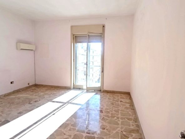 Two-room apartment Siracusa - photo 3