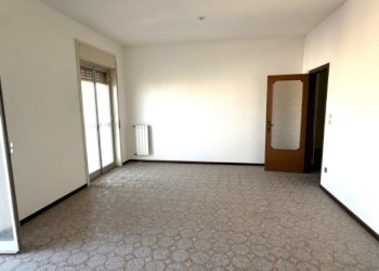 Trilocale viale Teracati, 158, Siracusa - foto 1