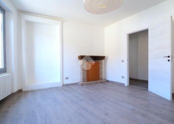 Quadrilocale Via Torino, Roasio - foto 4