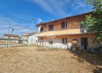 Independent house Via Della Chiesa, Bra - photo 3