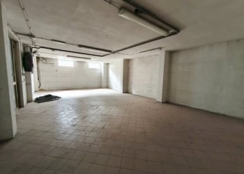 Capannone Borgata Brandoneugna, 4, Perosa Argentina - foto 8