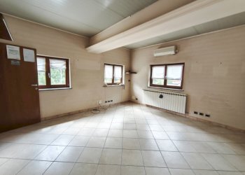 Capannone Borgata Brandoneugna, 4, Perosa Argentina - foto 17