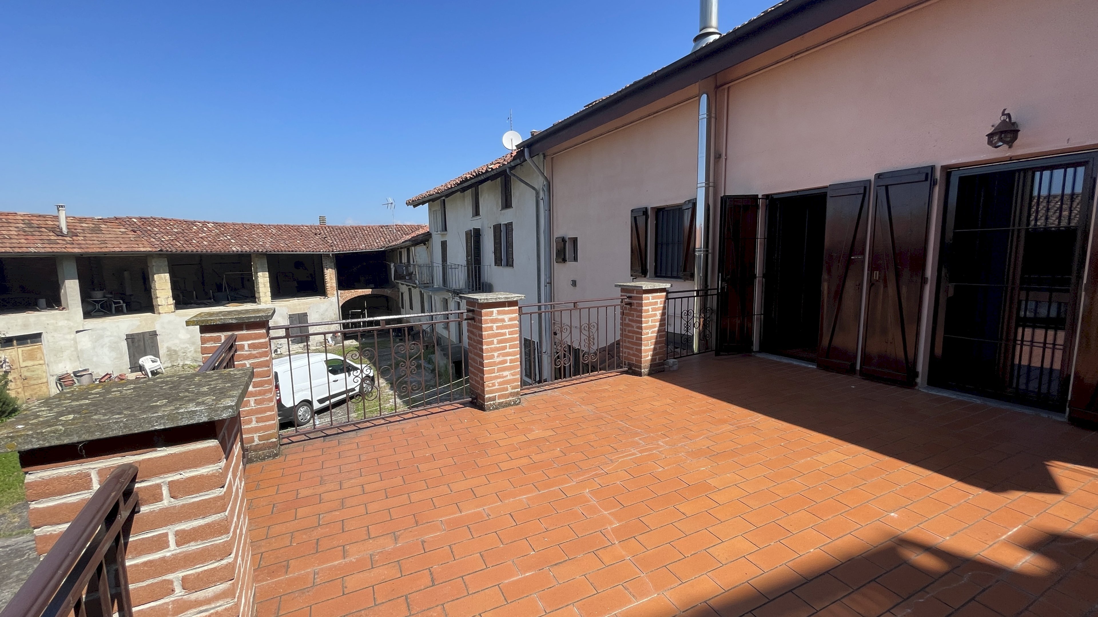 Independent house via Roma, Calliano - photo 1