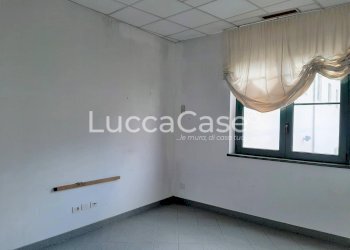 Office Lucca (neighborhood San Concordio Contrada) - photo 5