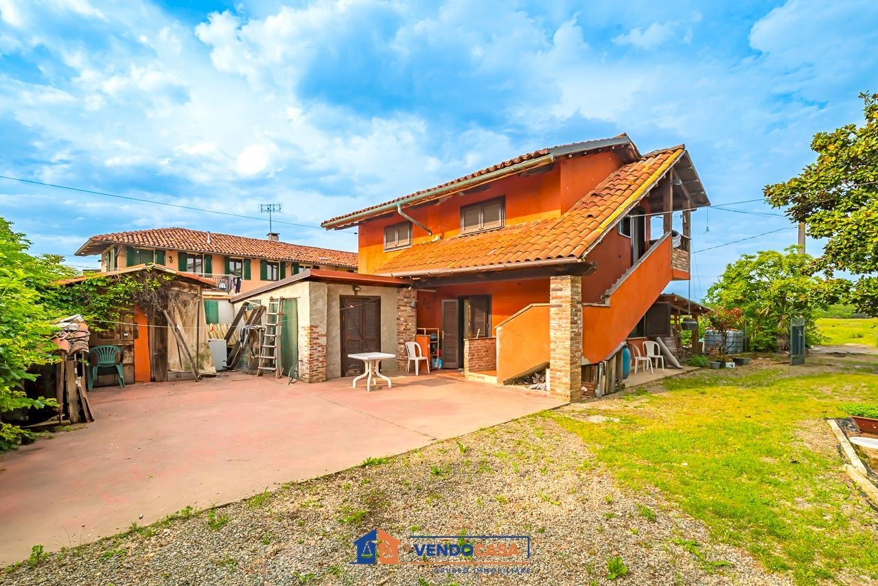 Independent house Saluzzo - photo 1