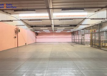 Foto 17 - Capannone Frazione Tzambarlet
 
10, Gressan - foto 17