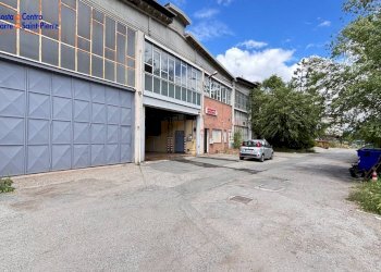 Foto 18 - Capannone Frazione Tzambarlet
 
10, Gressan - foto 18