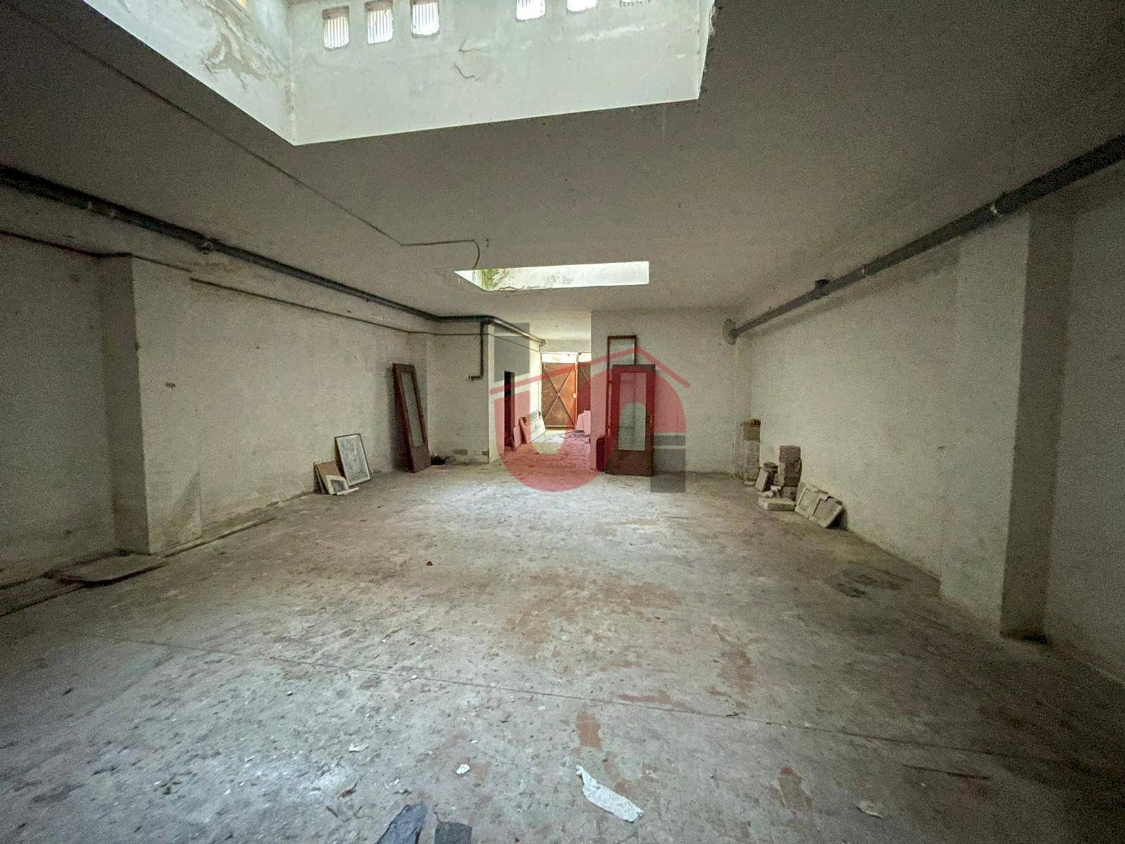 Foto 2 - Warehouse Via Delle Puglie, Benevento - photo 2