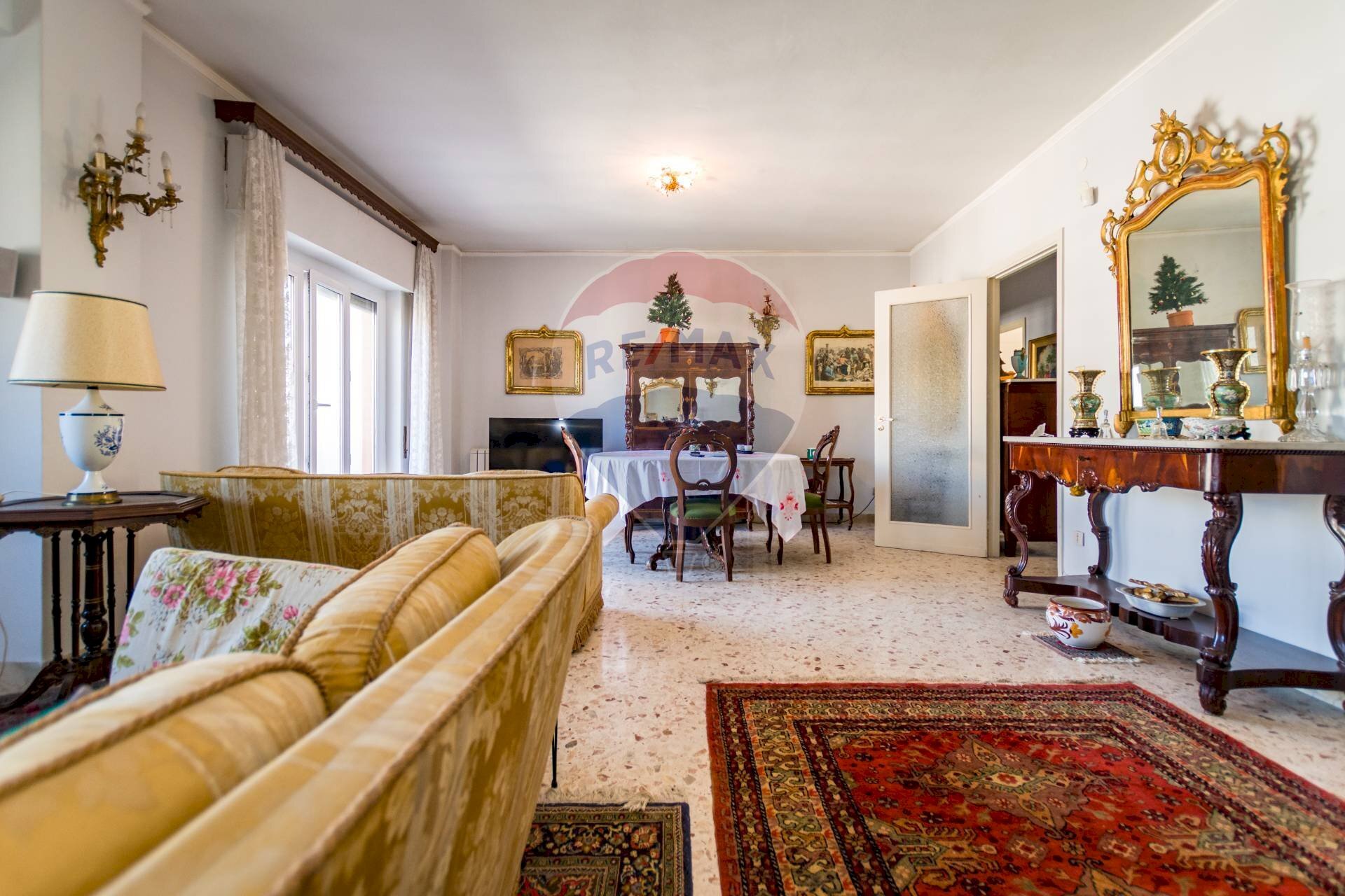 salone - Quadrilocale Via Aquileia
 
34e, Palermo - foto 2