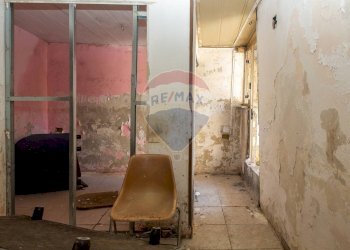 Dettagli - Casa indipendente Via Grassi
 
16, Catania - foto 27