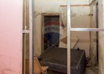 Dispensa di stoccaggio - Casa indipendente Via Grassi
 
16, Catania - foto 28