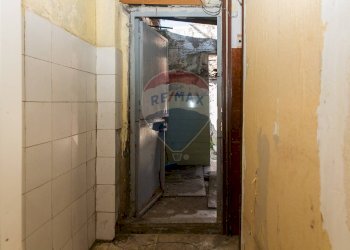 Hall / corridoio - Casa indipendente Via Grassi
 
16, Catania - foto 30