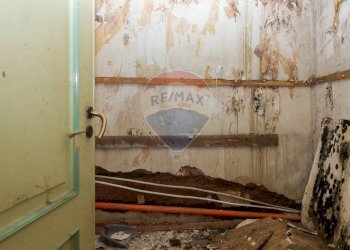 Dettagli - Casa indipendente Via Grassi
 
16, Catania - foto 37