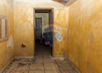 Hall / corridoio - Casa indipendente Via Grassi
 
16, Catania - foto 43