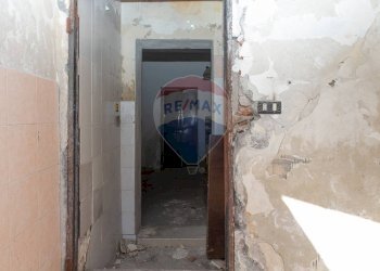 Hall / corridoio - Casa indipendente Via Grassi
 
16, Catania - foto 55