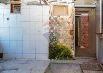 Edificio all\'aperto - Casa indipendente Via Grassi
 
16, Catania - foto 43