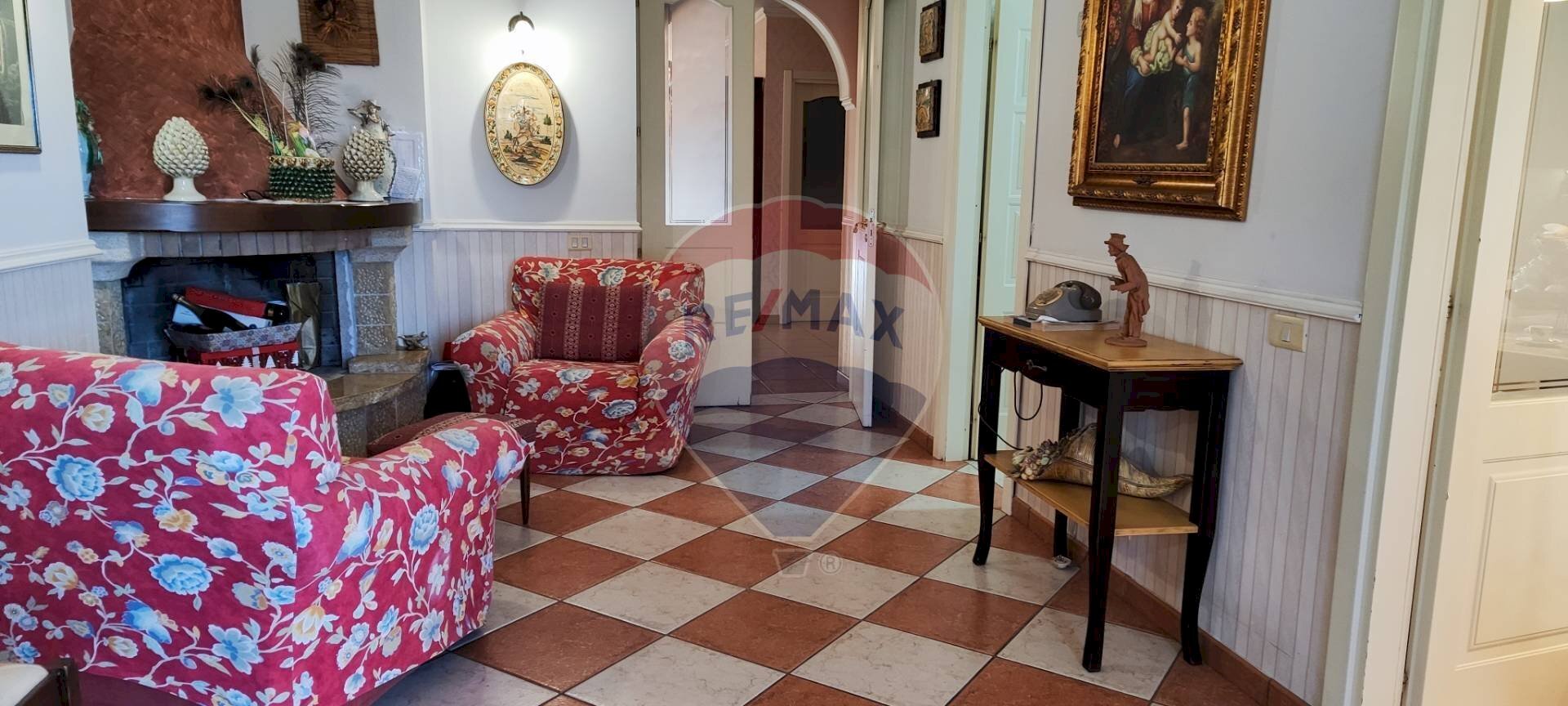 Soggiorno - Appartamento VIA CAPPUCCINI VECCHI
 
34, Caltagirone - foto 3