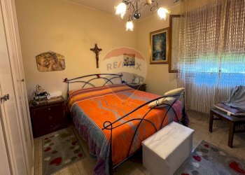 Camera / camera da letto - Bilocale Residenza bosco
 
2, Caprino Bergamasco - foto 5