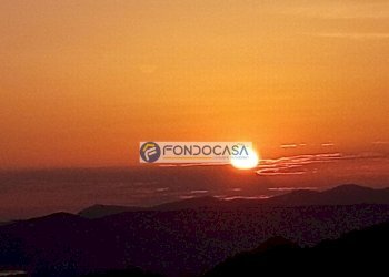 panorama - Casa semi indipendente Via dei Colli
 
103, Massa - foto 2