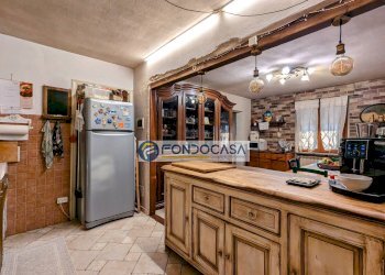 cucina abitabile - Casa semi indipendente Via dei Colli
 
103, Massa - foto 10