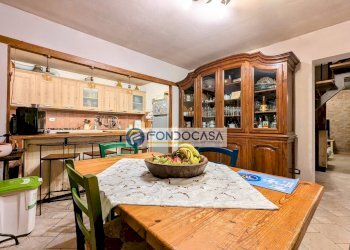 cucina abitabile - Casa semi indipendente Via dei Colli
 
103, Massa - foto 11