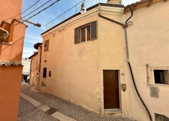 Foto 1 - Casa indipendente Via del Protettore
 
snc, San Pio delle Camere - foto 1