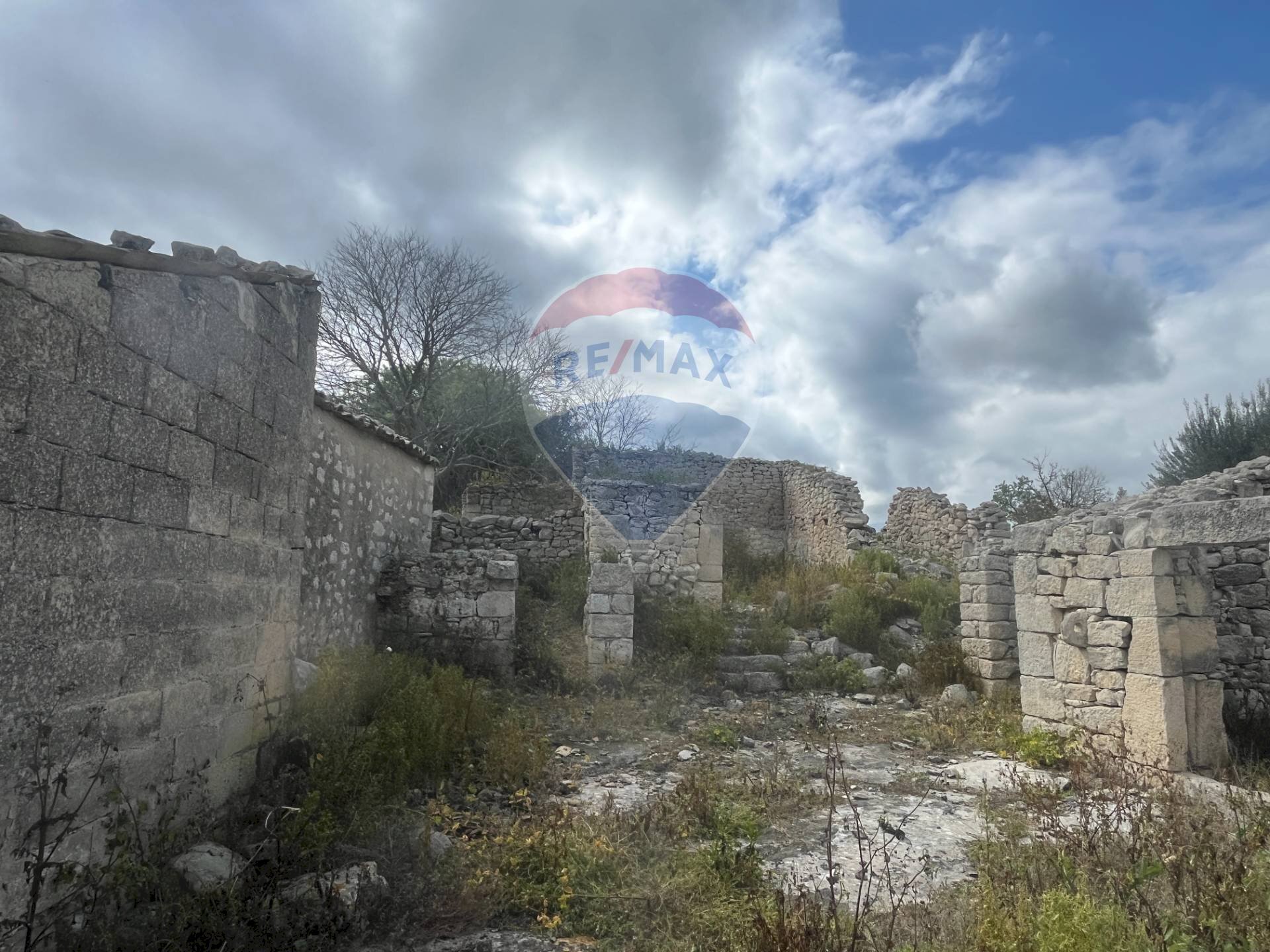 Edificio all\'aperto - Rustico Contrada Bellocozzo
 
SN, Ragusa - foto 3