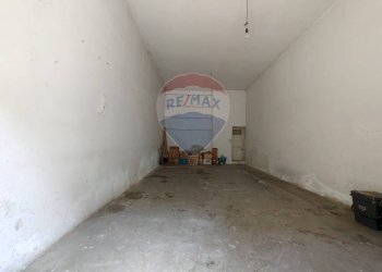 Stanza vuota - Quadrilocale Via Cesare Battisti
 
70, Latiano - foto 19