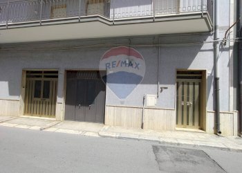 Edificio all\'aperto - Quadrilocale Via Cesare Battisti
 
70, Latiano - foto 20