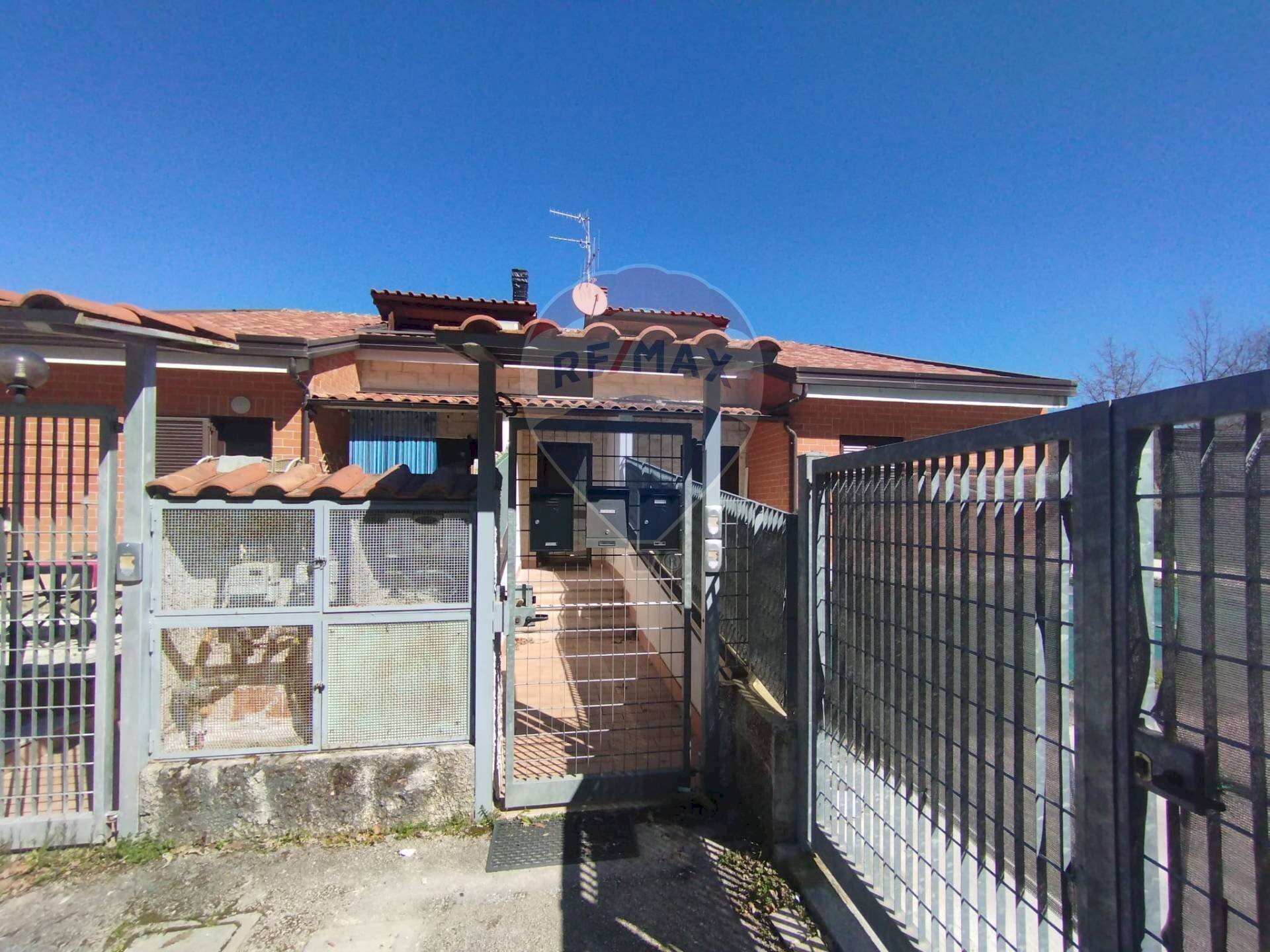 Edificio all\'aperto - Appartamento CONTRADA MACINE
 
10/A, Vinchiaturo - foto 1
