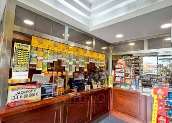 Foto 1 - Commercial Activity piazza Vittorio Emanuele Orlando
 
40, Palermo - photo 1