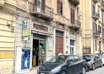 Foto 2 - Commercial Activity piazza Vittorio Emanuele Orlando
 
40, Palermo - photo 2