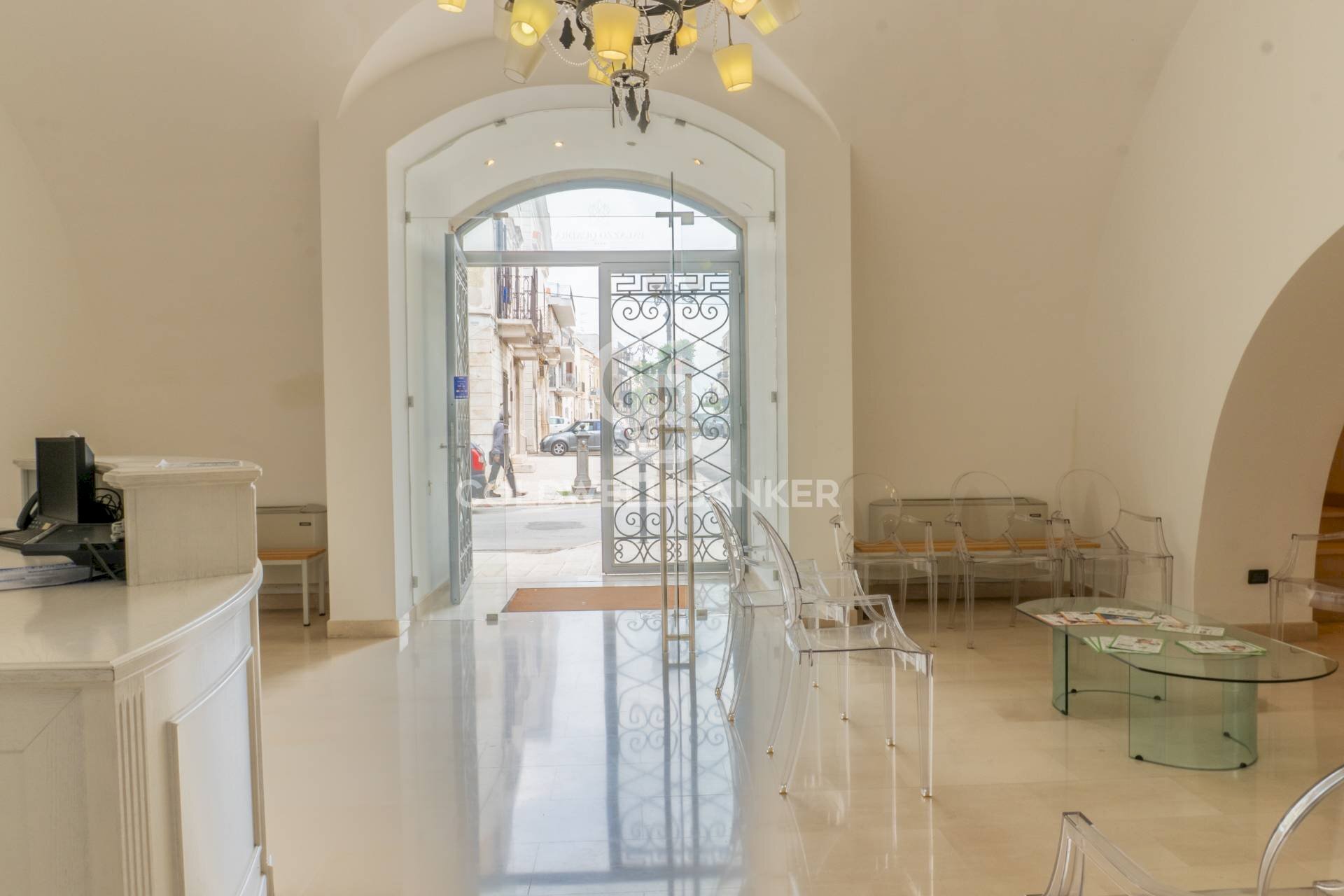 Foto 1 - Locale Commerciale Via Vittorio Emanule
 
18-24, Trinitapoli - foto 1