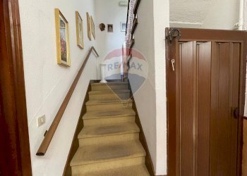 Scale - Casa semi indipendente Vicolo Gabriele D'Annunzio
 
5, Ferno - foto 31