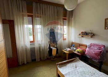 Camera / camera da letto - Casa semi indipendente Vicolo Gabriele D'Annunzio
 
5, Ferno - foto 33