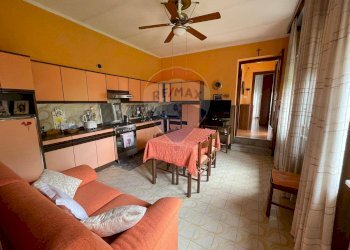 Sala da pranzo - Casa semi indipendente Vicolo Gabriele D'Annunzio
 
5, Ferno - foto 40