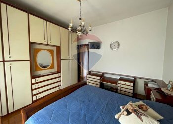 Camera / camera da letto - Casa semi indipendente Vicolo Gabriele D'Annunzio
 
5, Ferno - foto 48