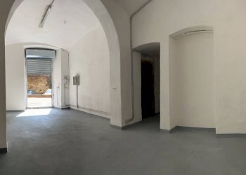 Foto 2 - Magazzino Savona - foto 2