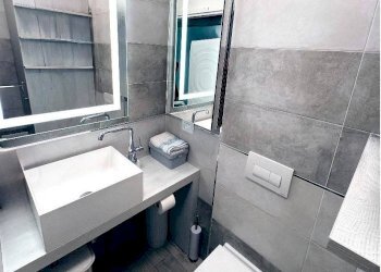 Bagno - Trilocale via Giulio Pastore, Peschiera del Garda - foto 14