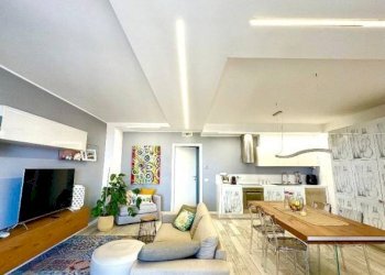 Salone - Trilocale via Giulio Pastore, Peschiera del Garda - foto 16