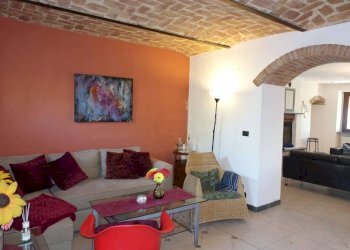 Salone - Rustico strada Fornaci Stazione, Agliano Terme - foto 5