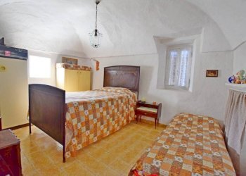 Camera da letto - Casa indipendente via 20 Settembre, 214, Niella Tanaro - foto 8