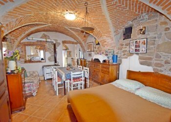 Camera da letto - Casa indipendente via 20 Settembre, 214, Niella Tanaro - foto 15