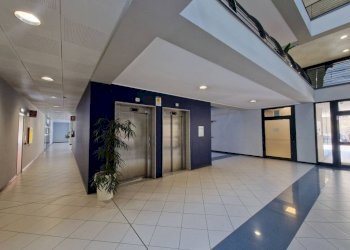 Ascensori - Ufficio via 25 Aprile, 5, Pero - foto 4