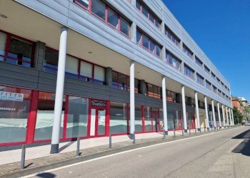 Facciata - Ufficio via 25 Aprile, 5, Pero - foto 2