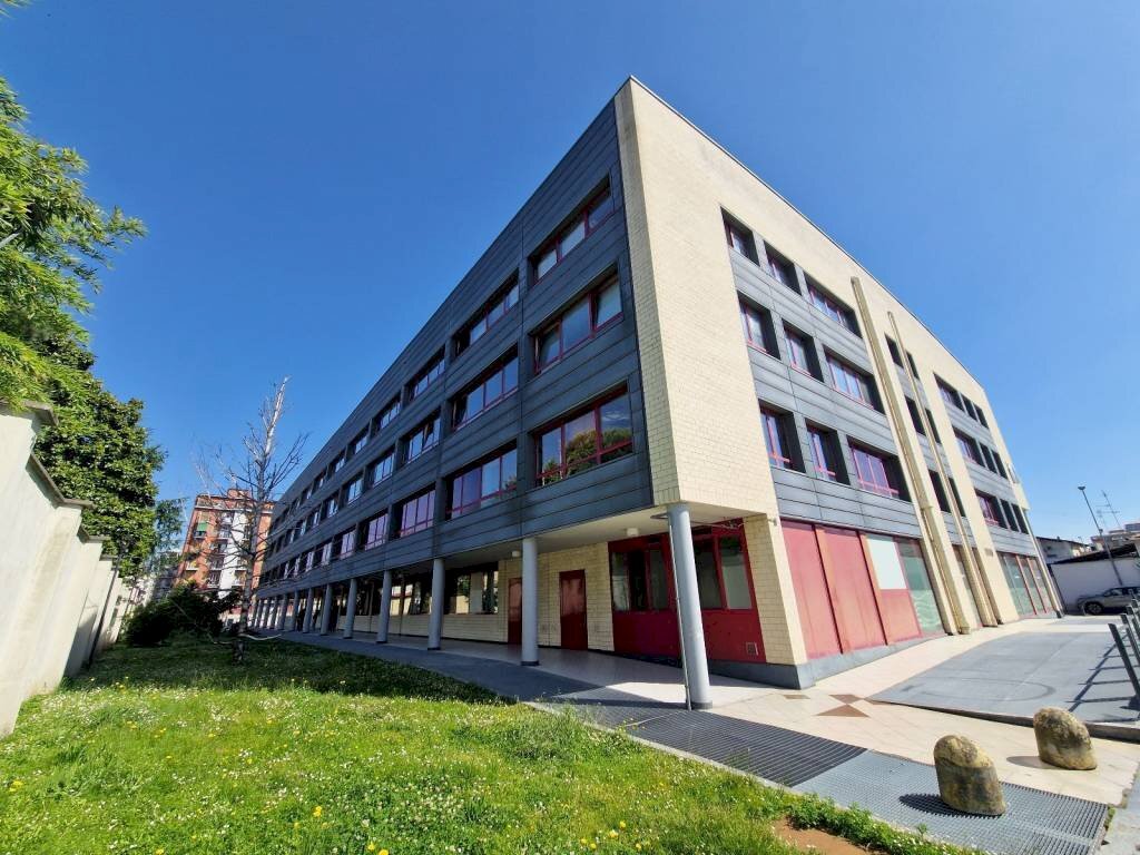 Facciata - Ufficio via 25 Aprile, 5, Pero - foto 1